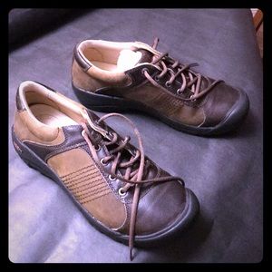 Keen Finlay Bison Colored Lace up Casual Shoes